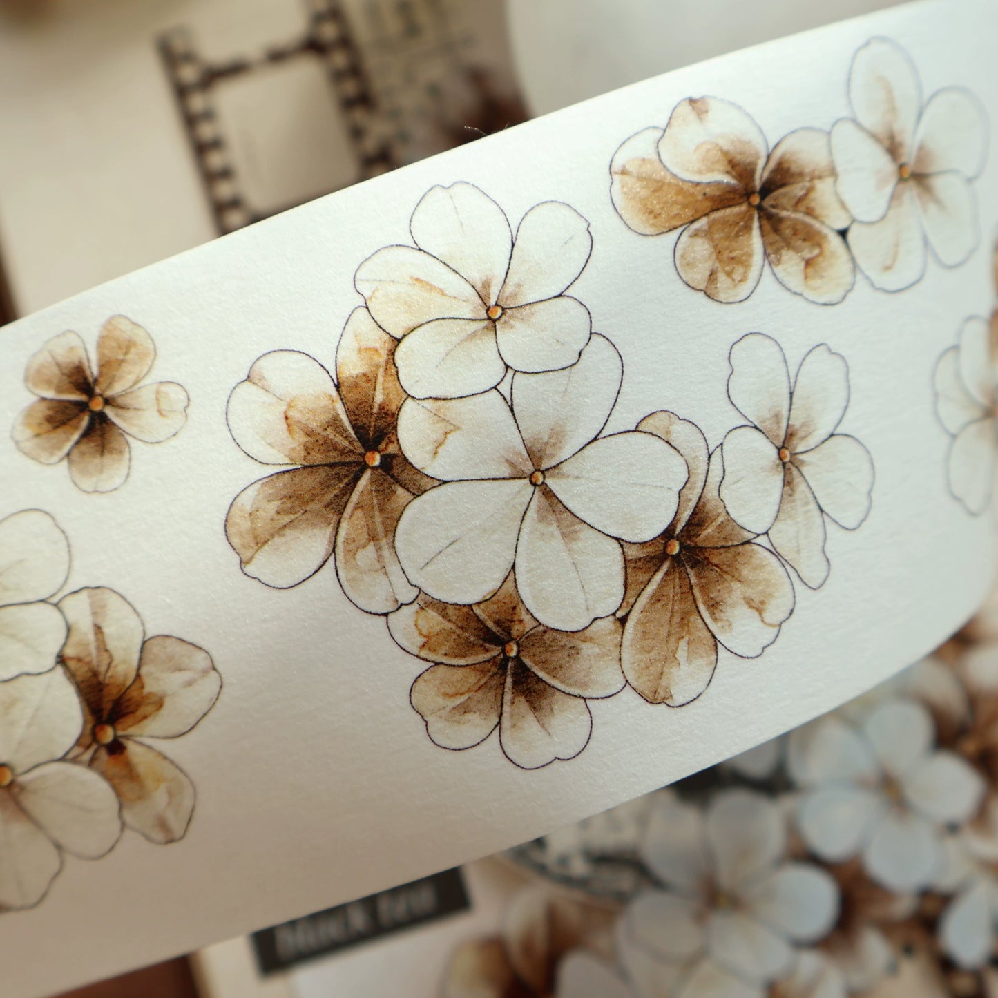 YiEr Vol13【Dusk】Orginal Design Vintage Small Flowers Washi/Pet Floral Tape Light Retro Landscaping Stickers