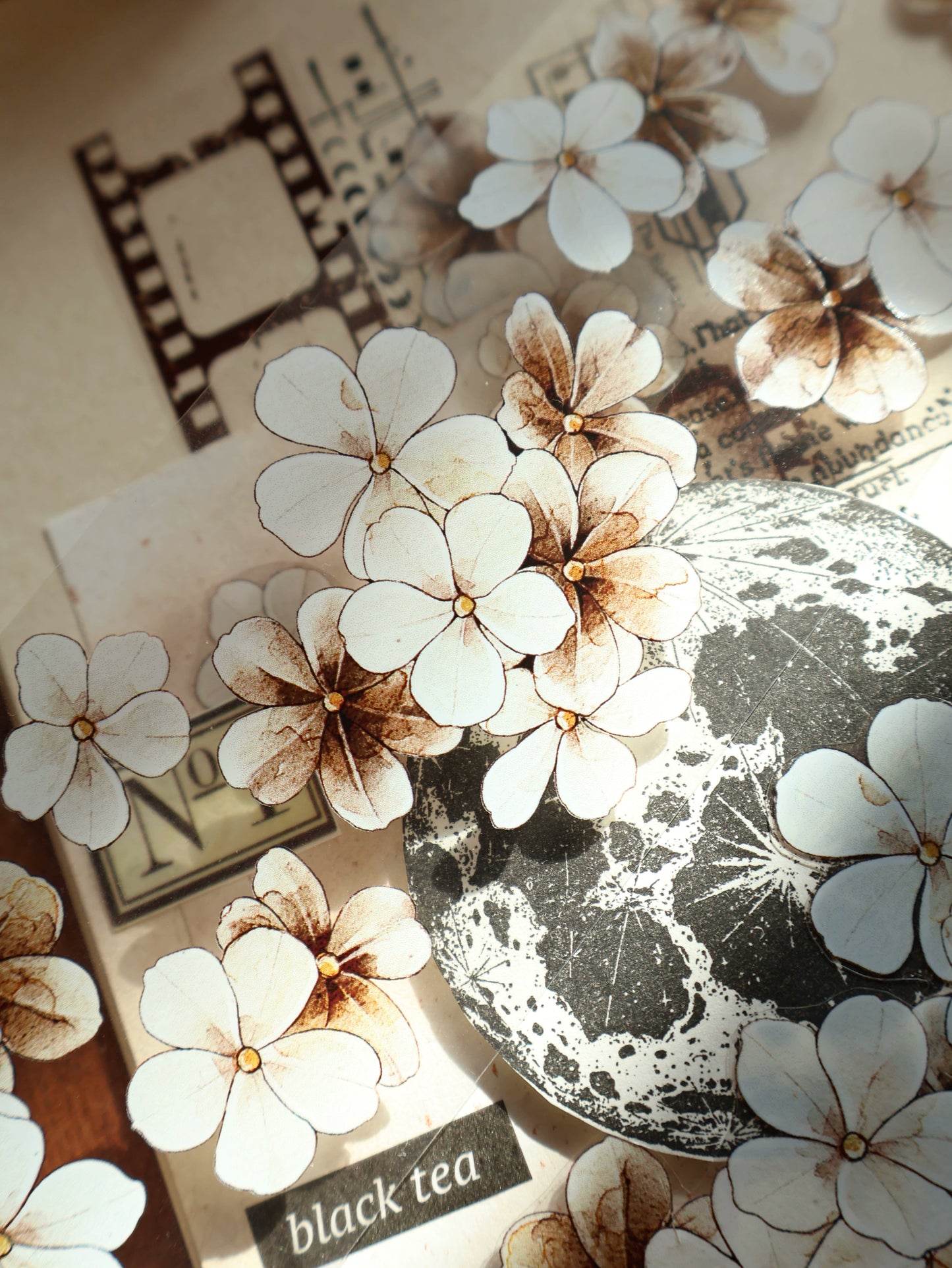 YiEr Vol13【Dusk】Orginal Design Vintage Small Flowers Washi/Pet Floral Tape Light Retro Landscaping Stickers