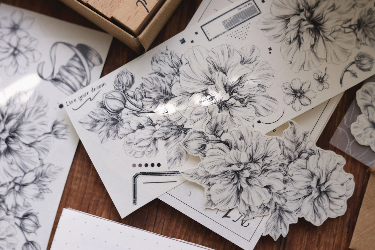 XiaoBaiJia【Black and White Tone】Light Retro Orginal Design Washi Pet Hibiscus Floral Tape Light Retro Landscaping Stickers
