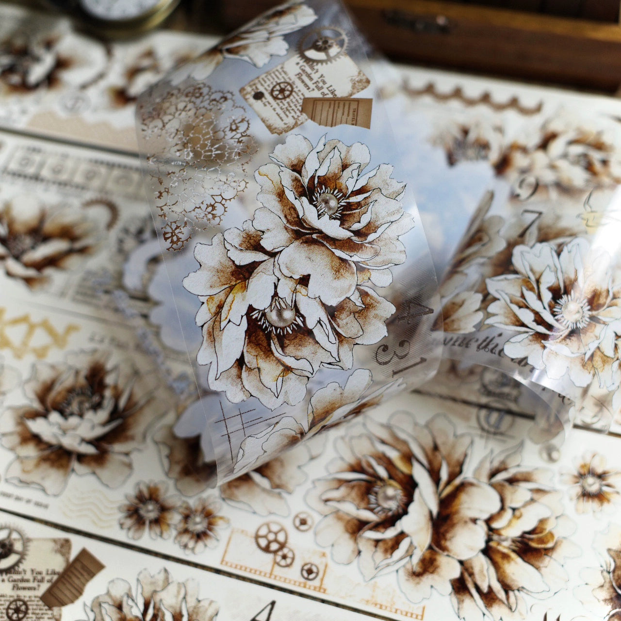 YiEr【Old Times】Orginal Design Washi/Pet Tape Light Retro Floral Stickers