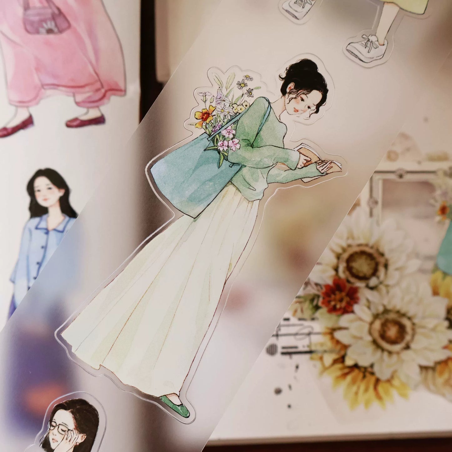 YiEr Vol14 【Yuanqi Sweet Sister】Pre-cut Light Retro Sweet Girl Character Orginal Design Washi Pet Tape Stickers
