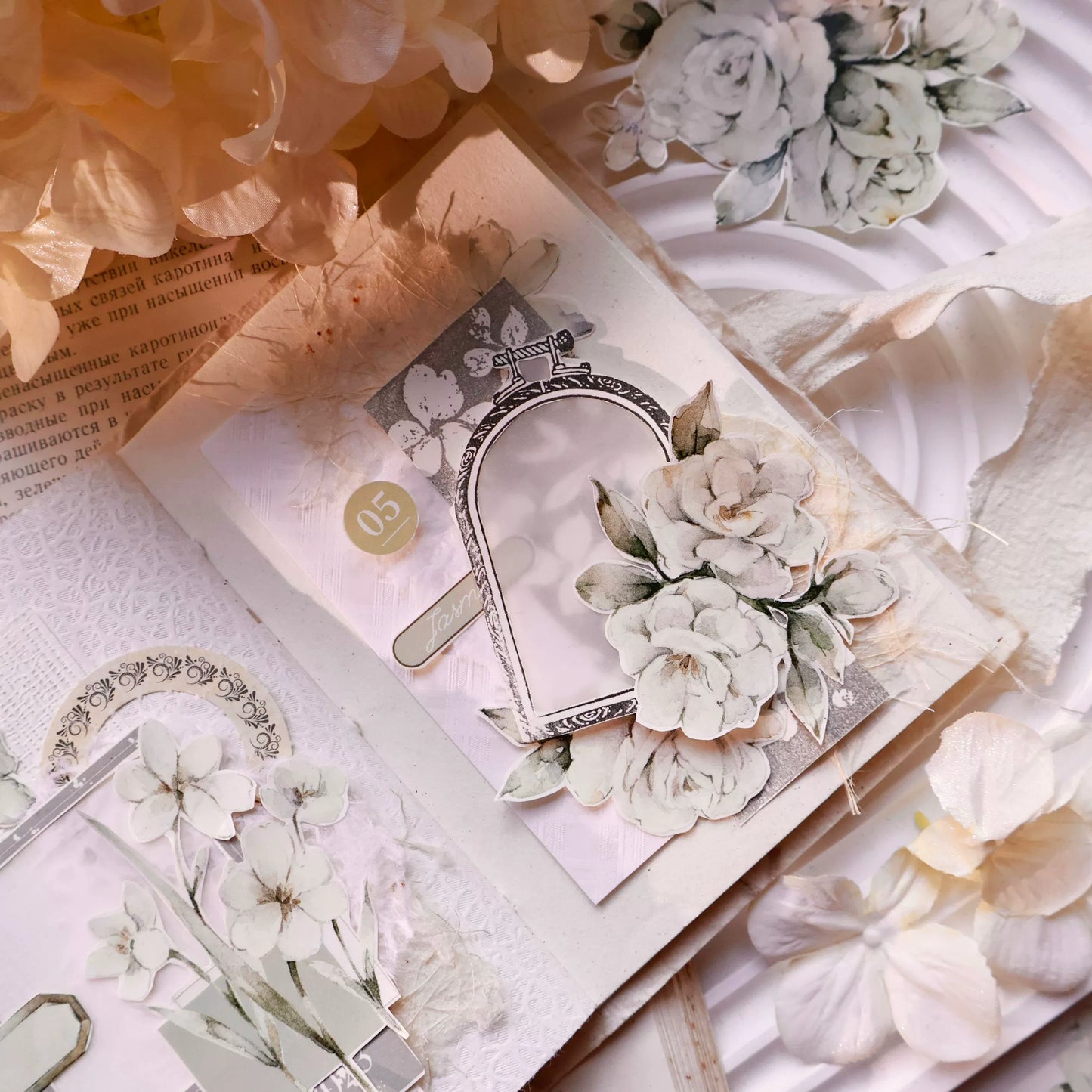 YiEr Vol14【Wind Language Flower Sleep】Small Floral Washi Tape and PET Stickers