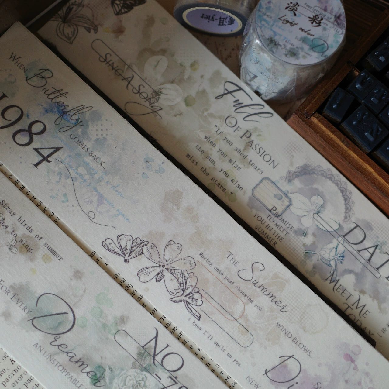 YiEr【Light Color】Orginal Design Washi/Pet Tape Light Retro Floral Stickers