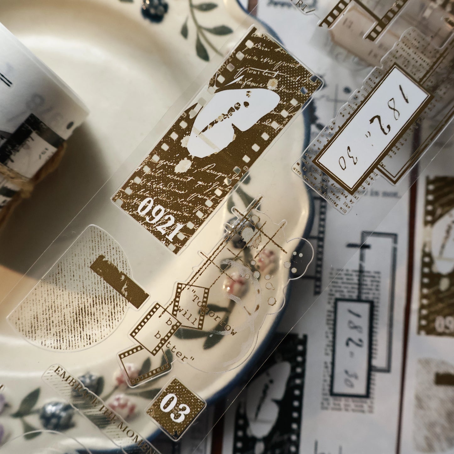 YiEr Vol15【Old Collection】Orginal Design Pre-cut Washi/Pet Floral Tape Light Retro Landscaping Stickers