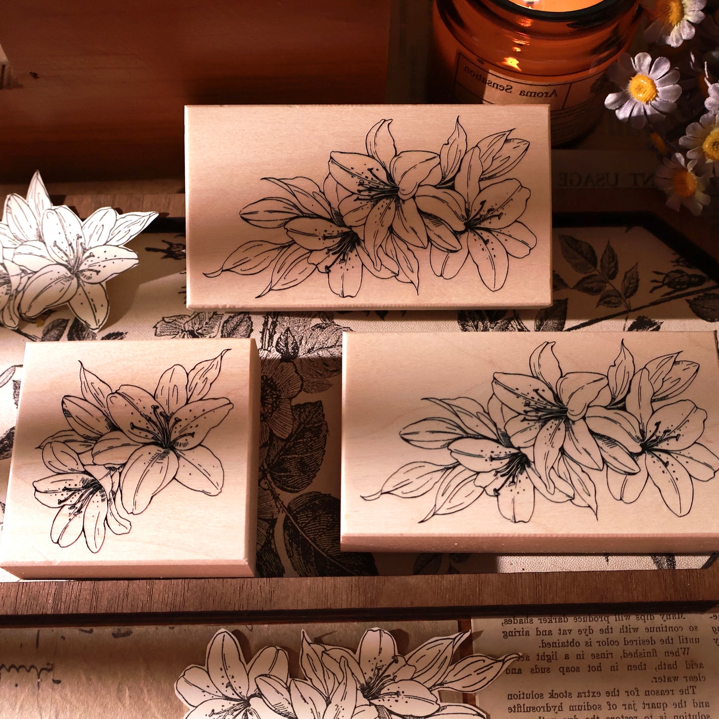 YiEr Stamp【Lily Flower】Upgraded Red Rubber Retro Lily Maple Stamp