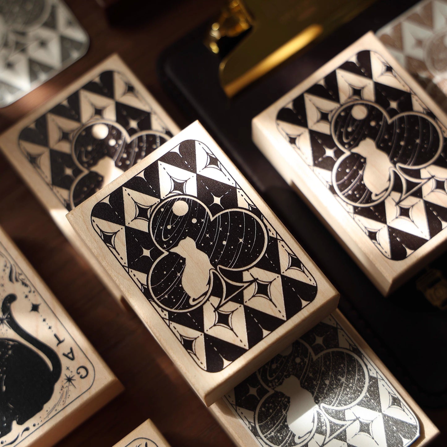 YiEr Vol16【Cat Poker Stamp】Imported Maple Red Rubber and Maple Wood Stamp