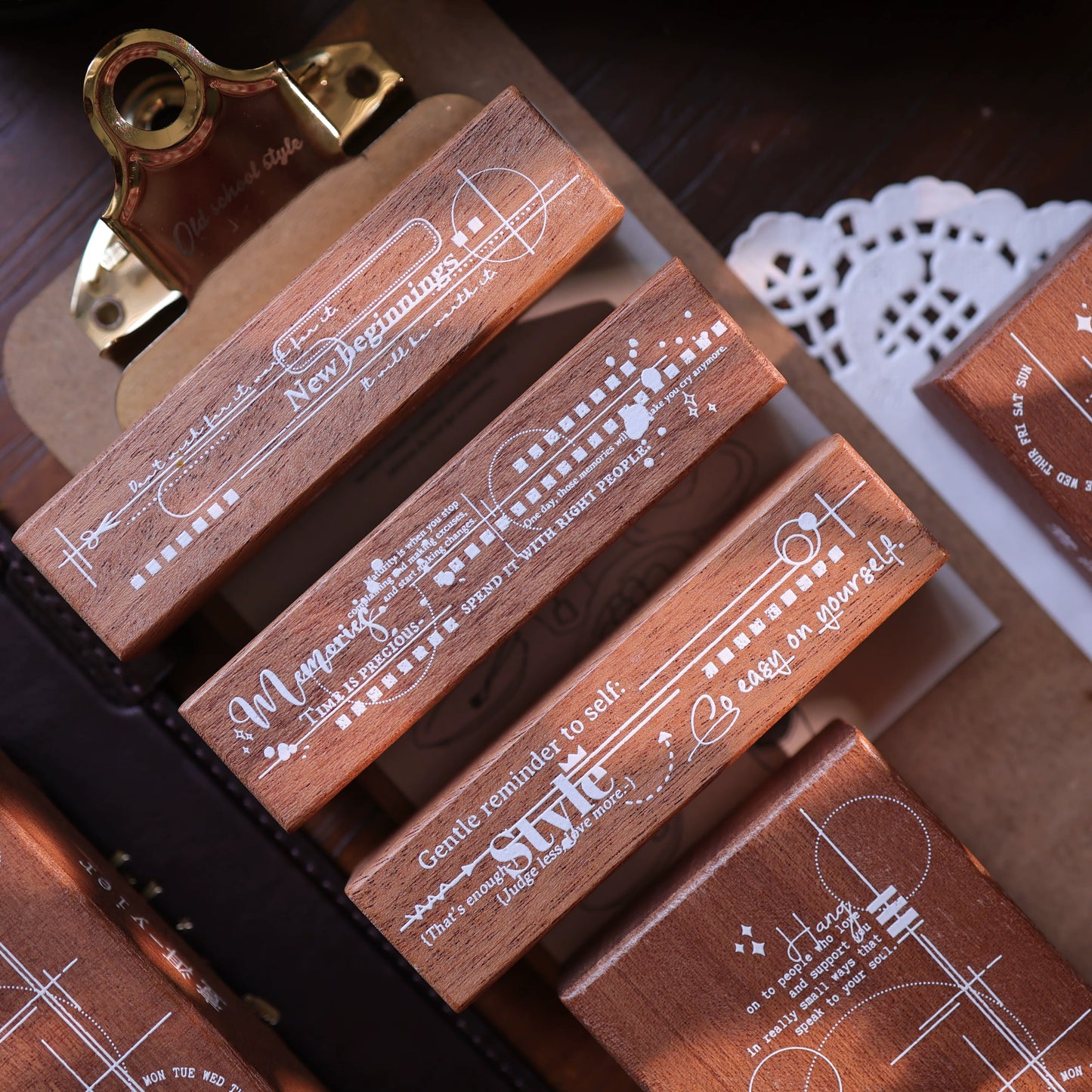 YiEr Vol17【Base Stamp】Imported Maple Red Rubber and Maple Wood Stamp