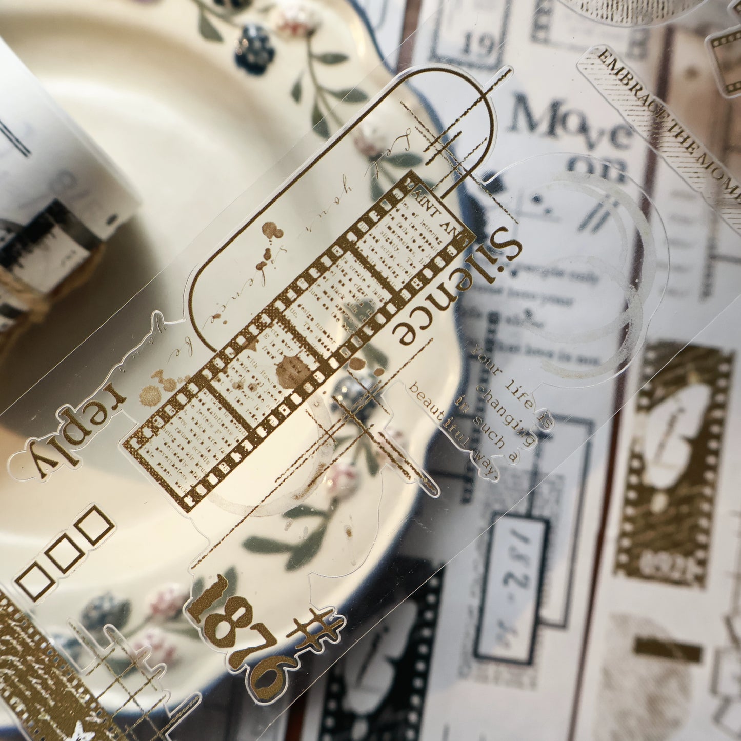 YiEr Vol15【Old Collection】Orginal Design Pre-cut Washi/Pet Floral Tape Light Retro Landscaping Stickers