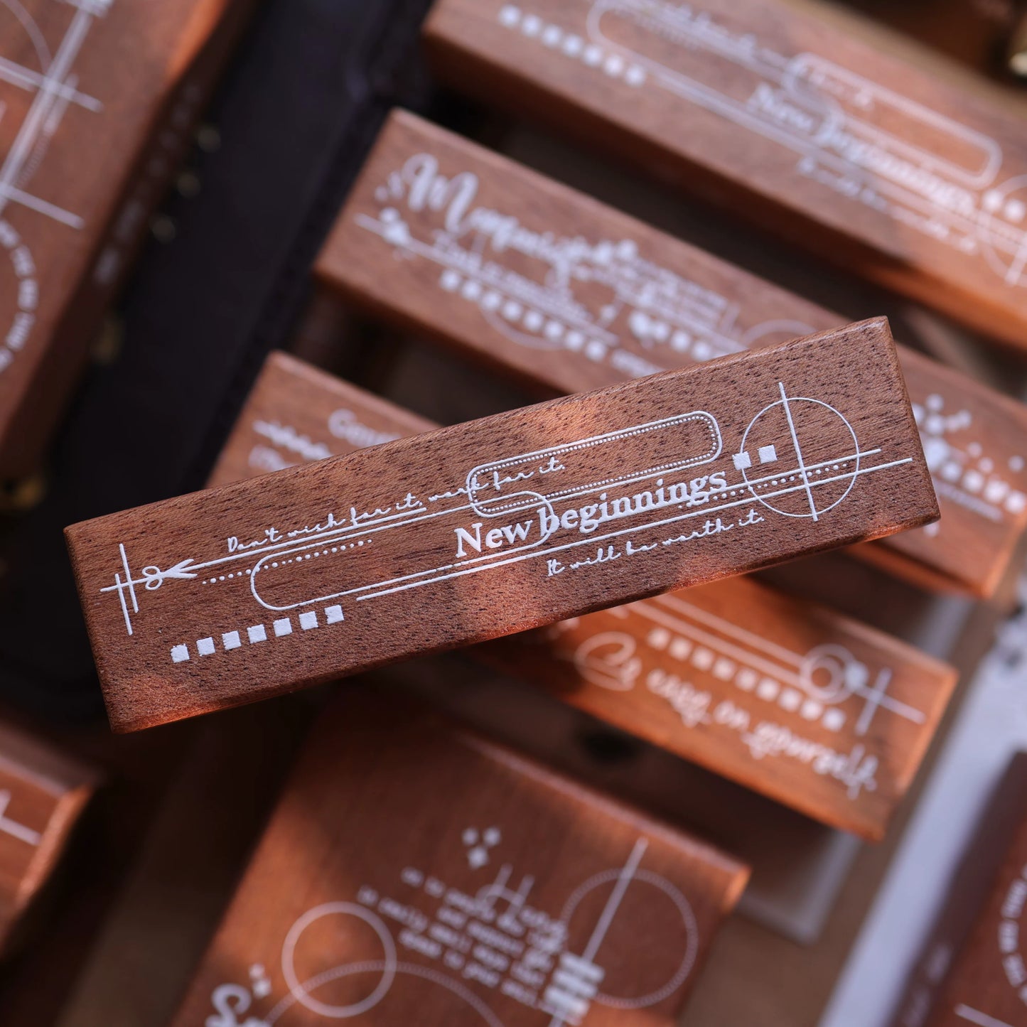 YiEr Vol17【Base Stamp】Imported Maple Red Rubber and Maple Wood Stamp