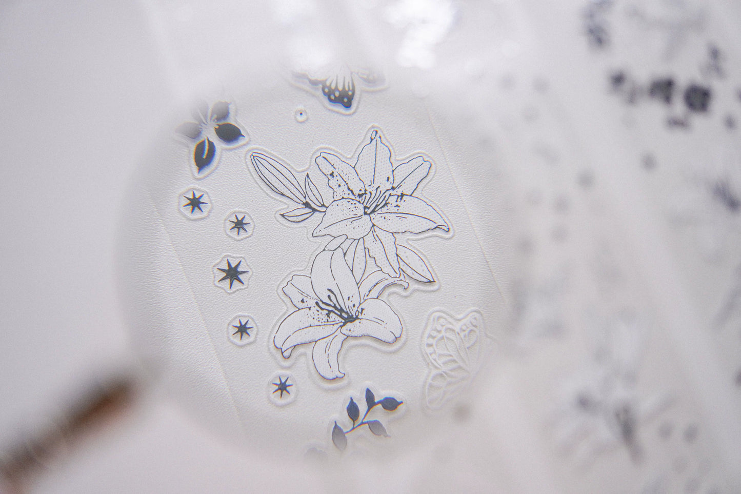 Yuanzi-Jennyuanzi【Licht Schatten】Vorgeschnittene Blumen Vogel Schmetterling Stern Kette Heißsilber Washi PET Tape