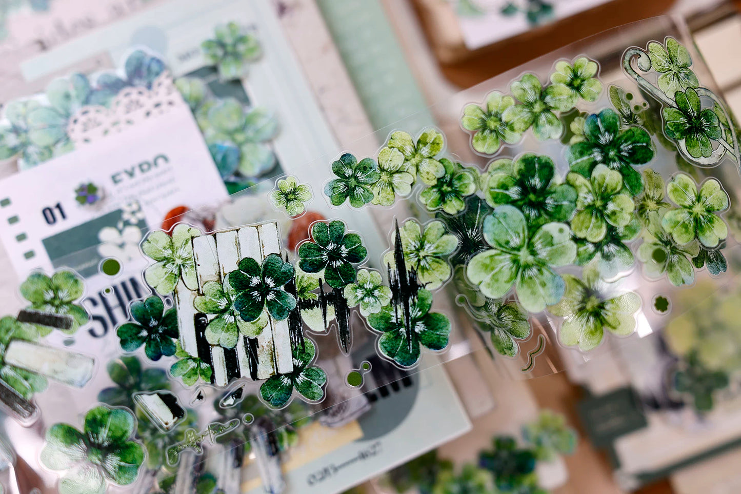 XiaoBaiJia【four-leaf clover】Orginal Design Kiss-cut Washi/Pet Floral Tape Light Retro Landscaping Stickers