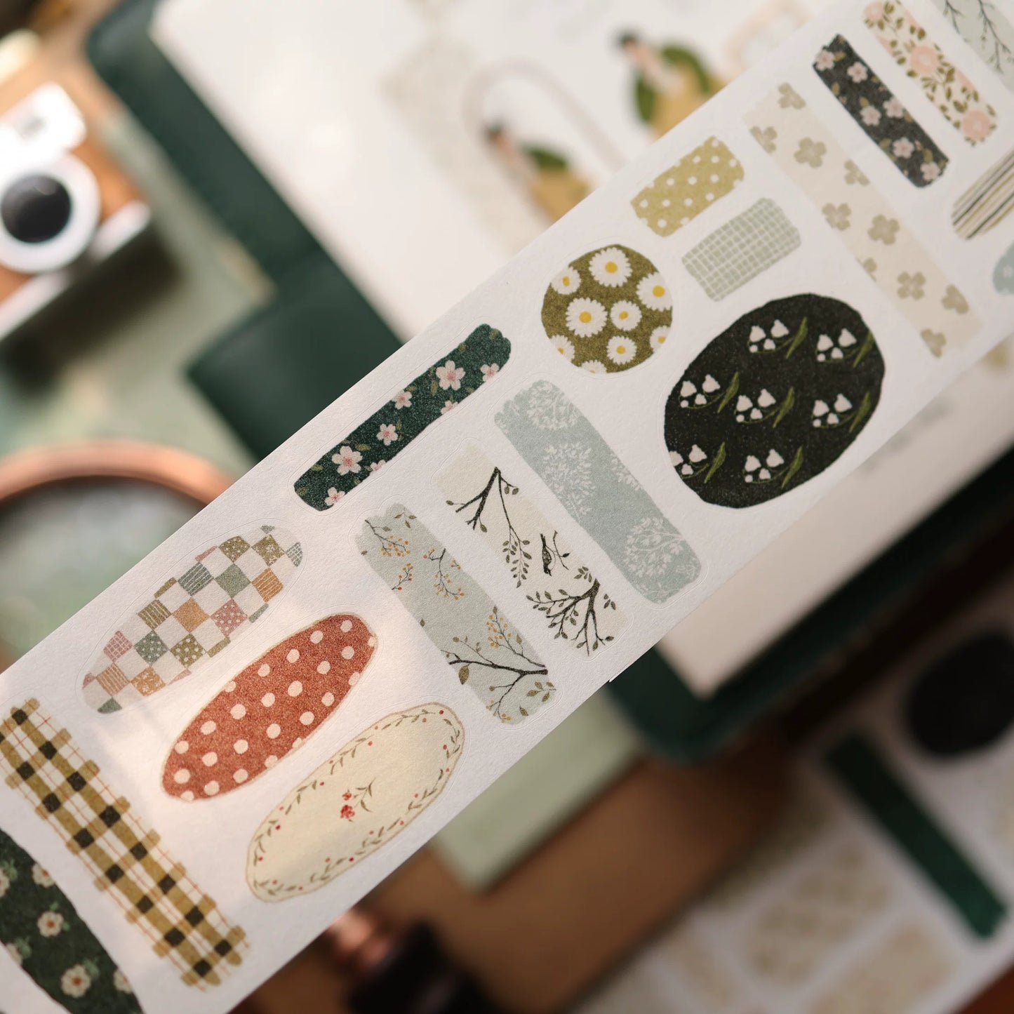 YiEr Vol17【Patchwork Floral】Kiss-cut Light Retro Floral Washi Tape and PET Stickers