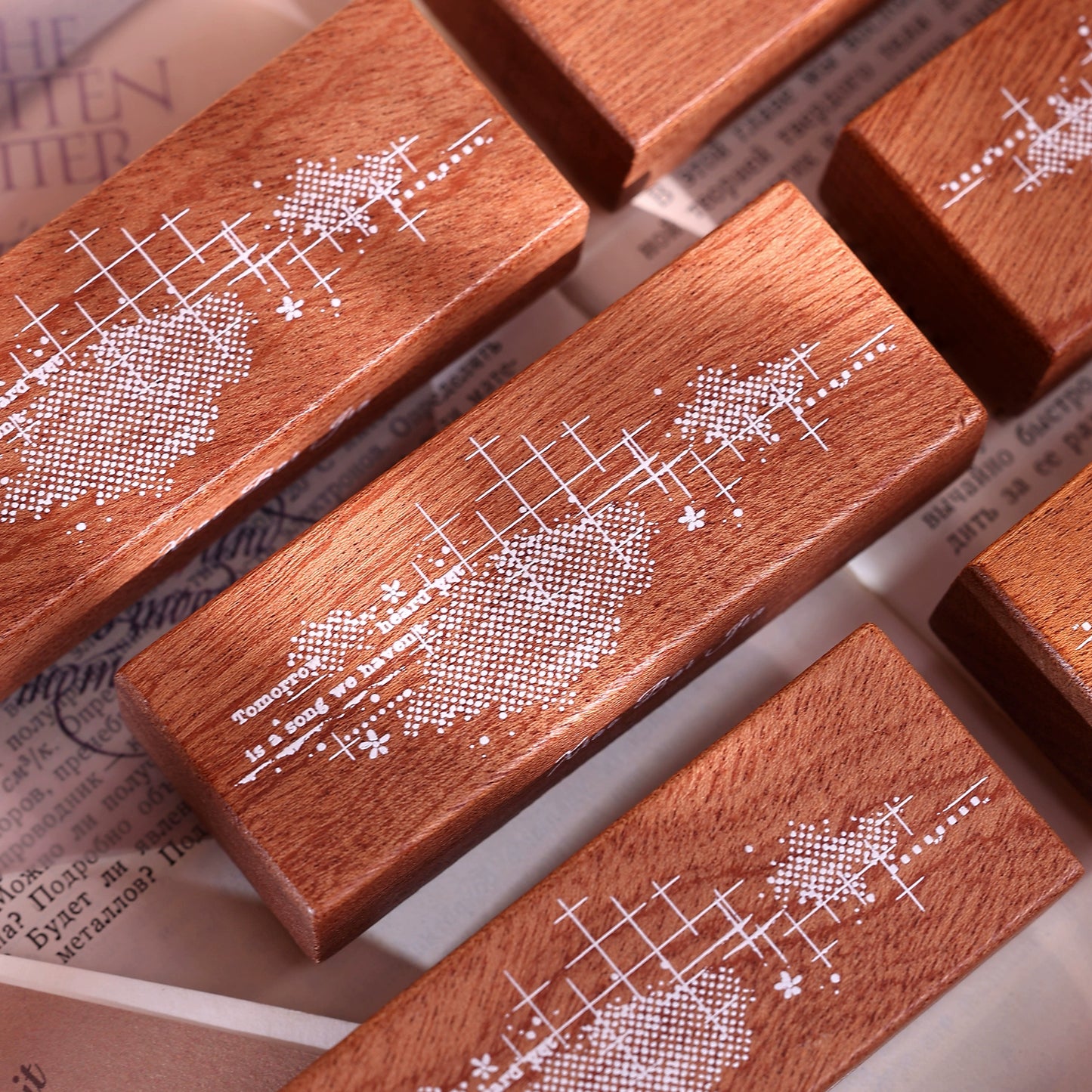 XiaoBaiJia【Basic Staggered Grid Stamp】Imported Shabili Red Rubber and Maple Wood Stamp