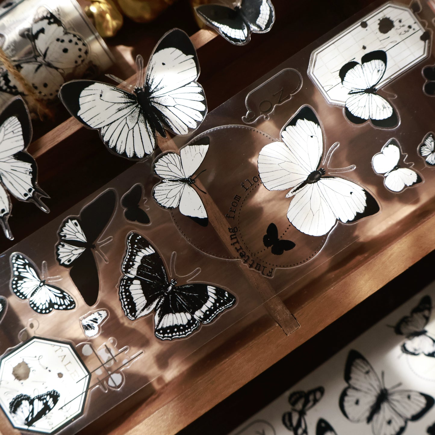 YiEr Vol15【Butterfly Habitat】Orginal Design Pre-cut Washi/Pet Floral Tape Light Retro Landscaping Stickers