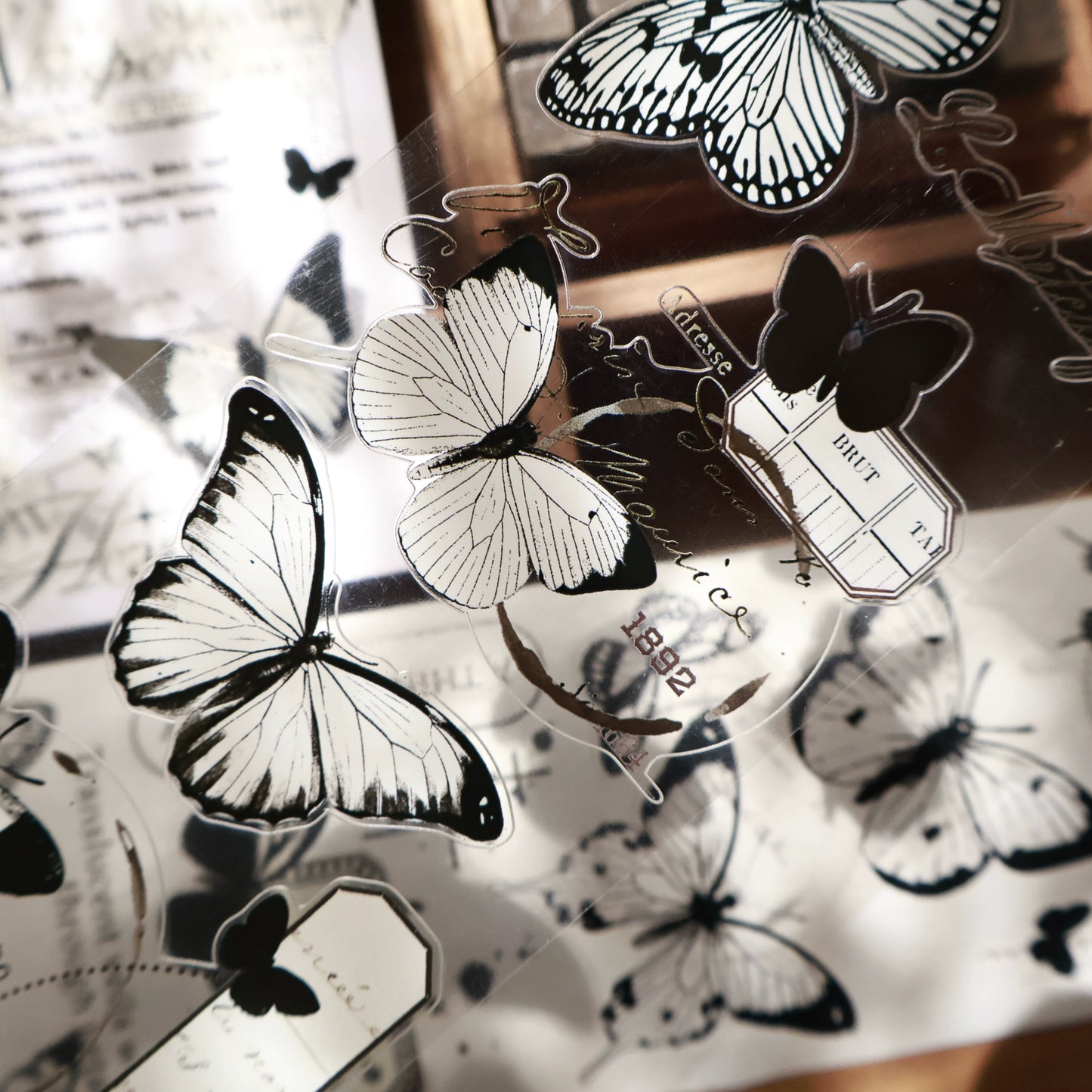 YiEr Vol15【Butterfly Habitat】Orginal Design Pre-cut Washi/Pet Floral Tape Light Retro Landscaping Stickers