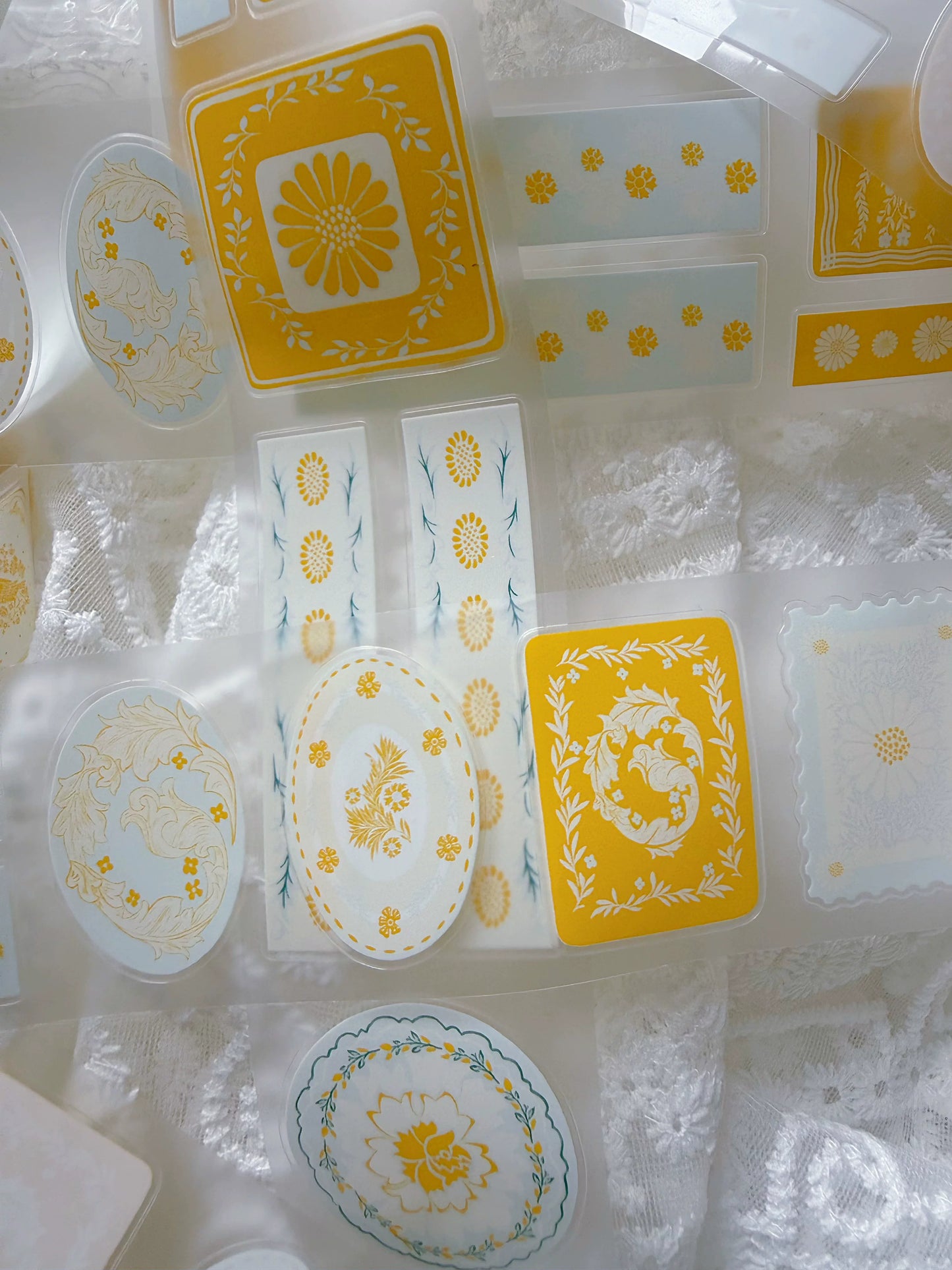 ZaoZao Vol4【Chat among Flowers】Original Design Kiss-Cut Washi PET Tape Stickers,for Scrapbook Supplies,Journaling,Junk Journal,Bullet Journal,Planner Stickers