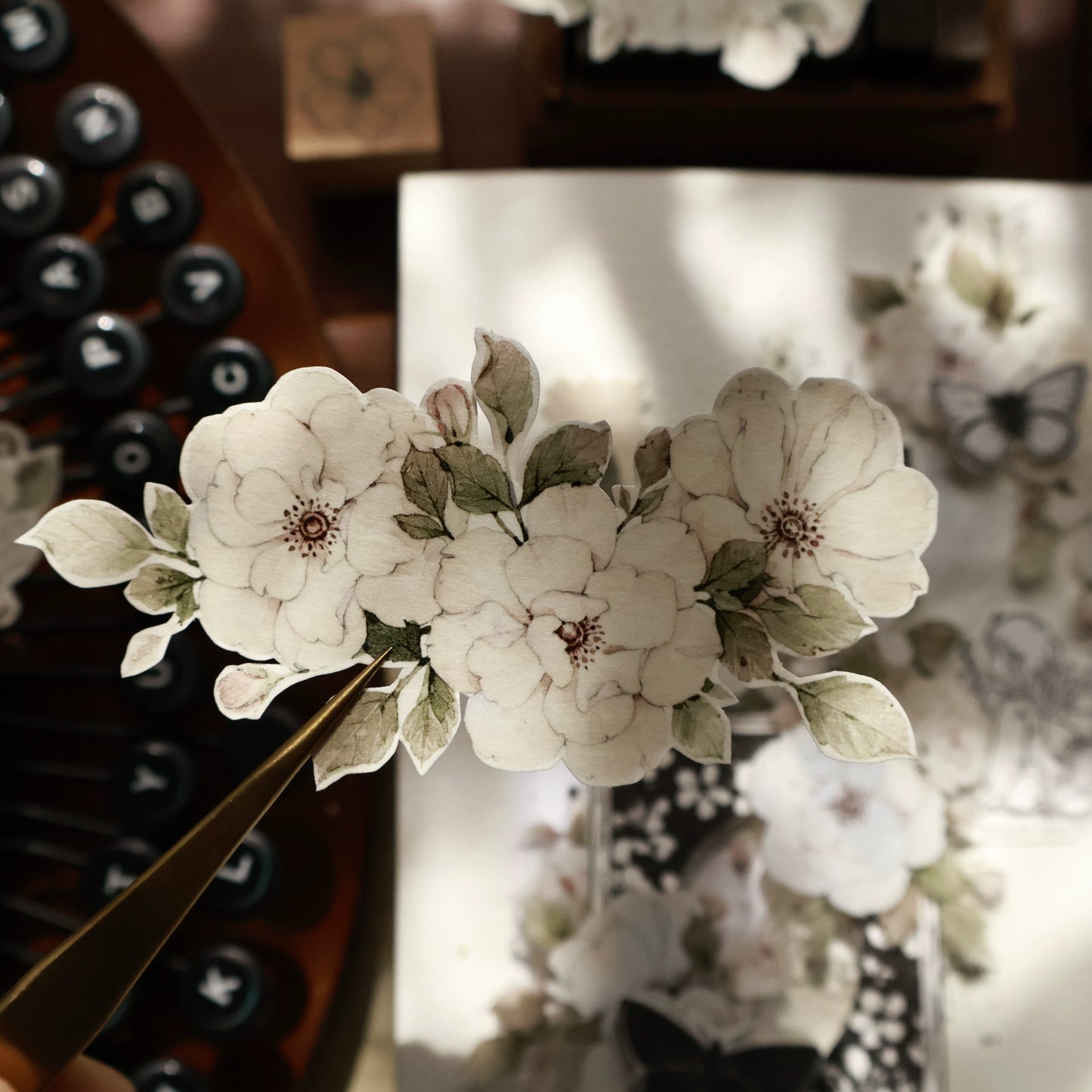 YiEr Vol15【Moonlight Rose】Orginal Design Pre-cut Washi/Pet Floral Tape Light Retro Landscaping Stickers