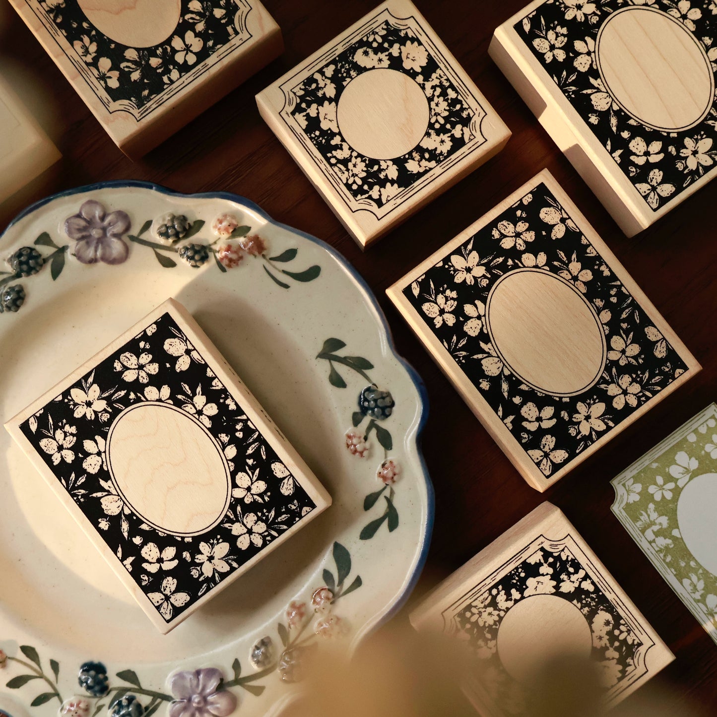 YiEr Vol15【Flower Frame Stamp】Imported Maple Red Rubber and Maple Wood Stamp