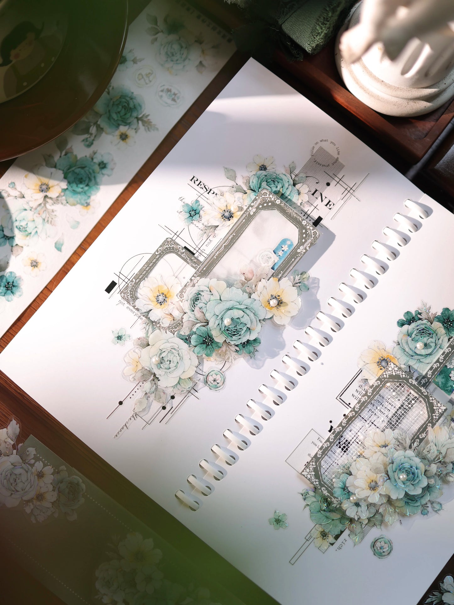 YiEr Vol17【Blue-Violet Flower】Kiss-cut Floral Washi Tape and PET Stickers
