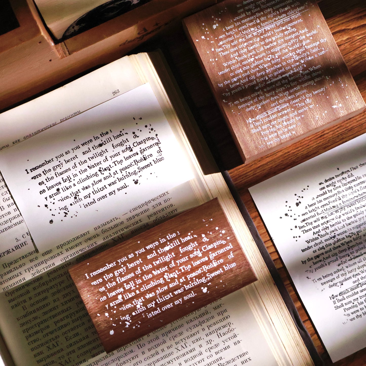 YiEr 【English Base Stamp】Upgraded Red Rubber Retro Stamp