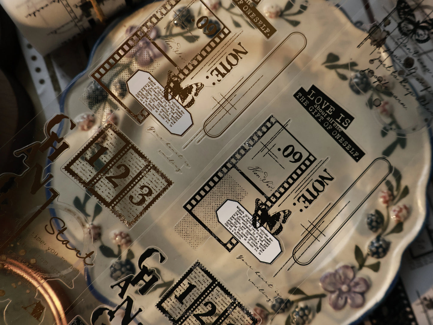 YiEr Vol15【Old Collection】Orginal Design Pre-cut Washi/Pet Floral Tape Light Retro Landscaping Stickers