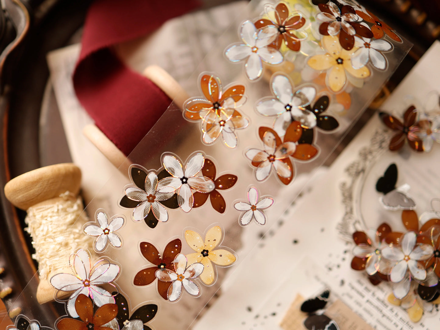 YiEr Vol17【Flowers on the Path】Kiss-cut Light Retro Floral Washi Tape and PET Stickers