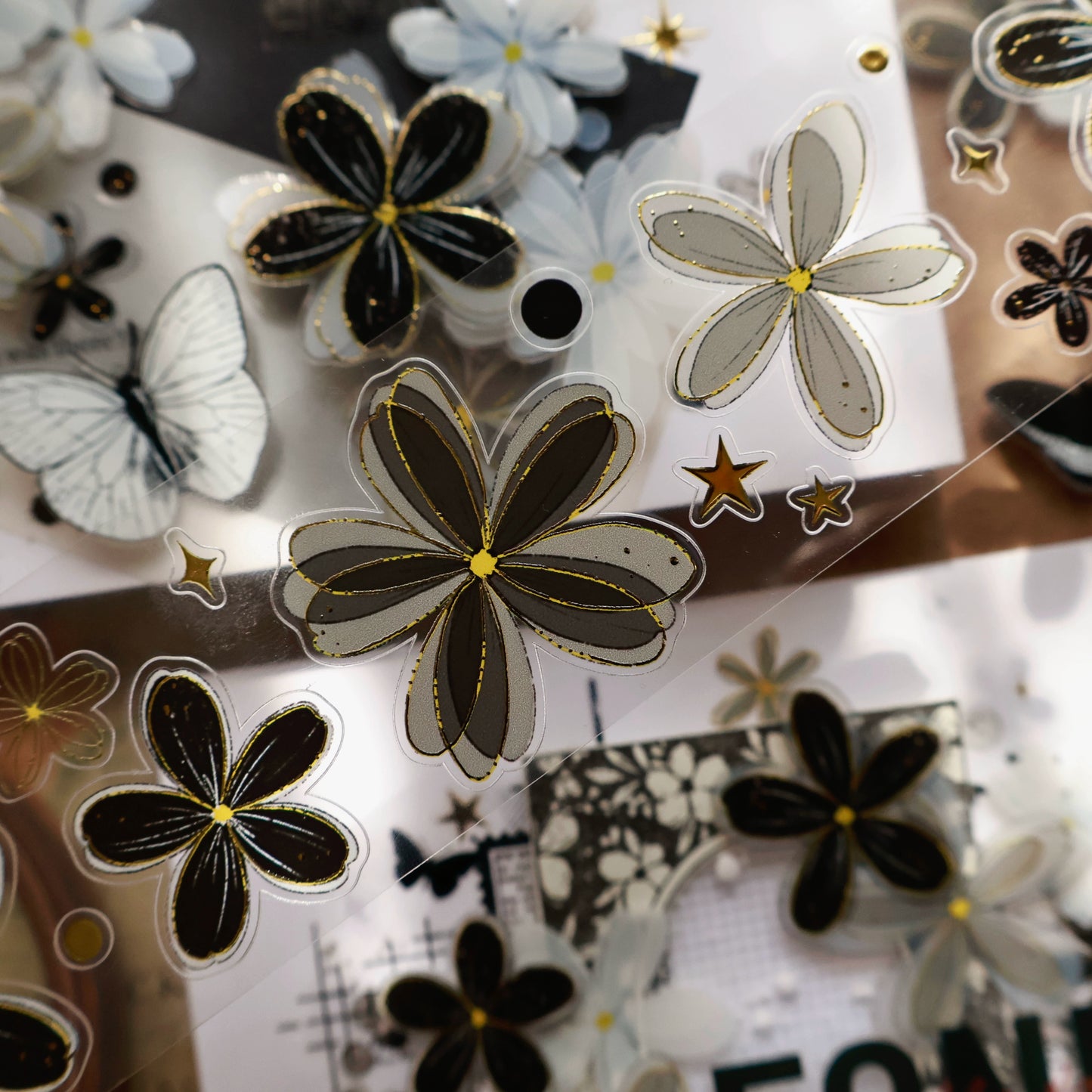 YiEr Vol15【Black and White Flowers】Orginal Design Pre-cut Washi/Pet Floral Tape Light Retro Landscaping Stickers