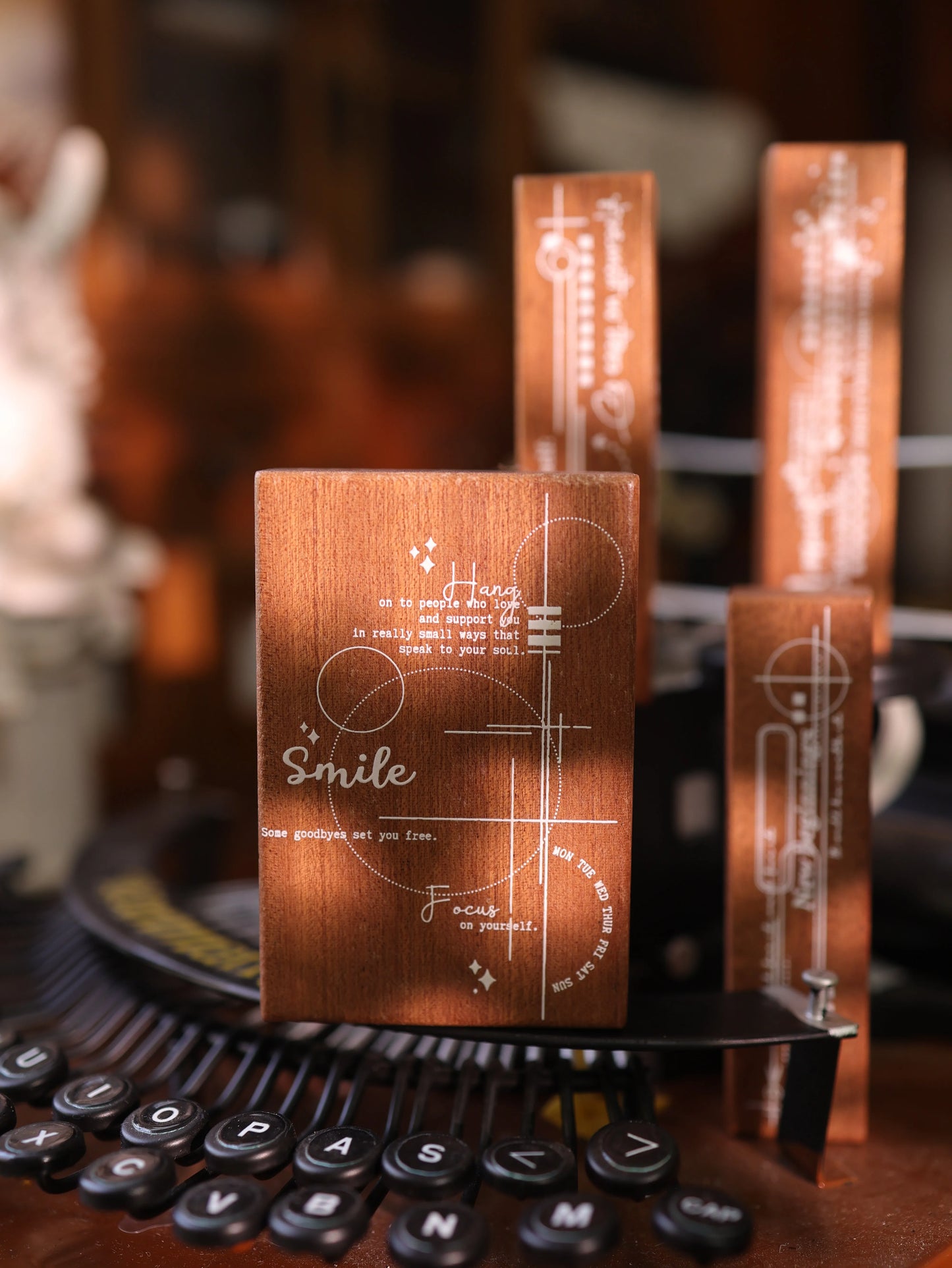 YiEr Vol17【Base Stamp】Imported Maple Red Rubber and Maple Wood Stamp