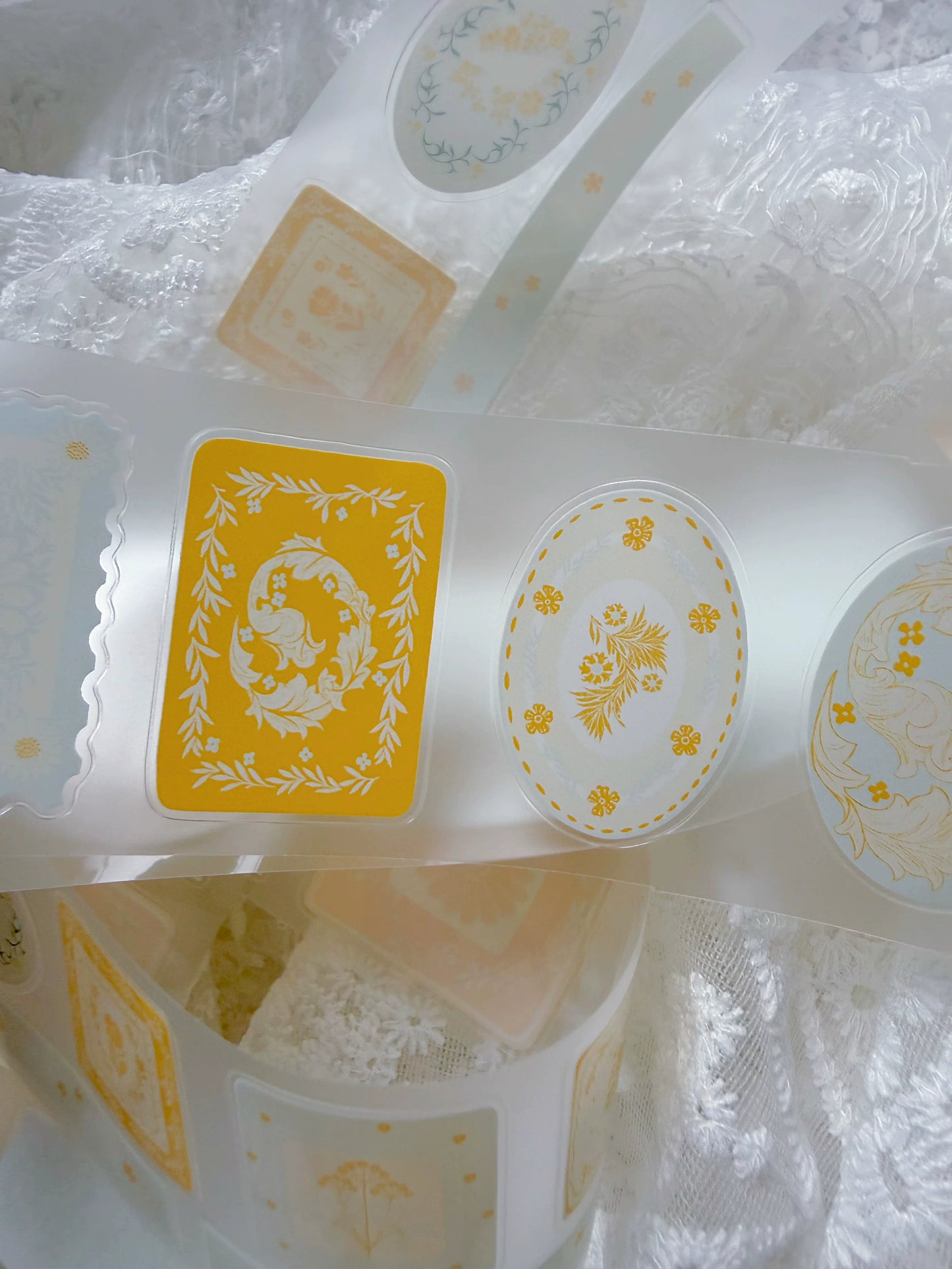 ZaoZao Vol4【Chat among Flowers】Original Design Kiss-Cut Washi PET Tape Stickers,for Scrapbook Supplies,Journaling,Junk Journal,Bullet Journal,Planner Stickers