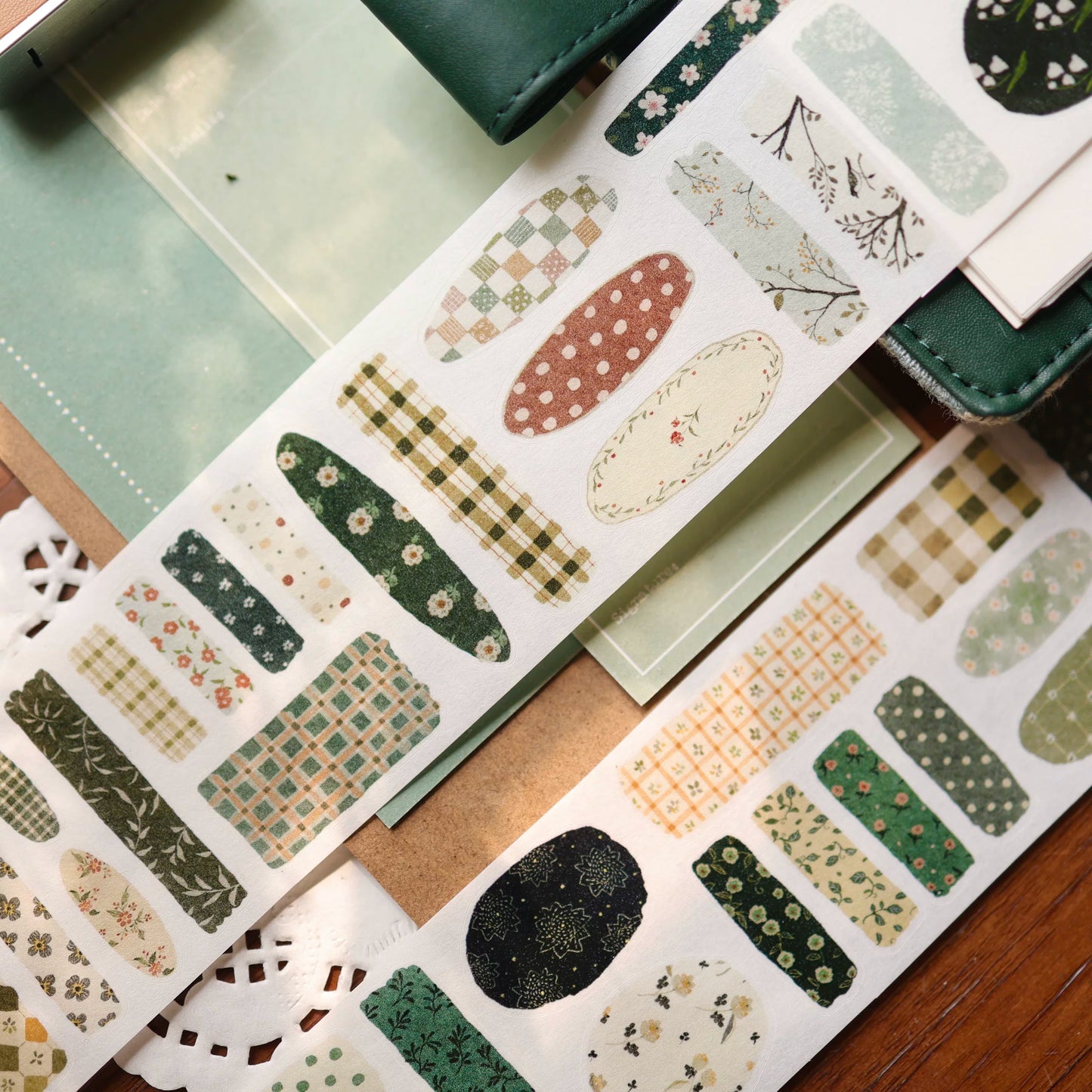 YiEr Vol17【Patchwork Floral】Kiss-cut Light Retro Floral Washi Tape and PET Stickers