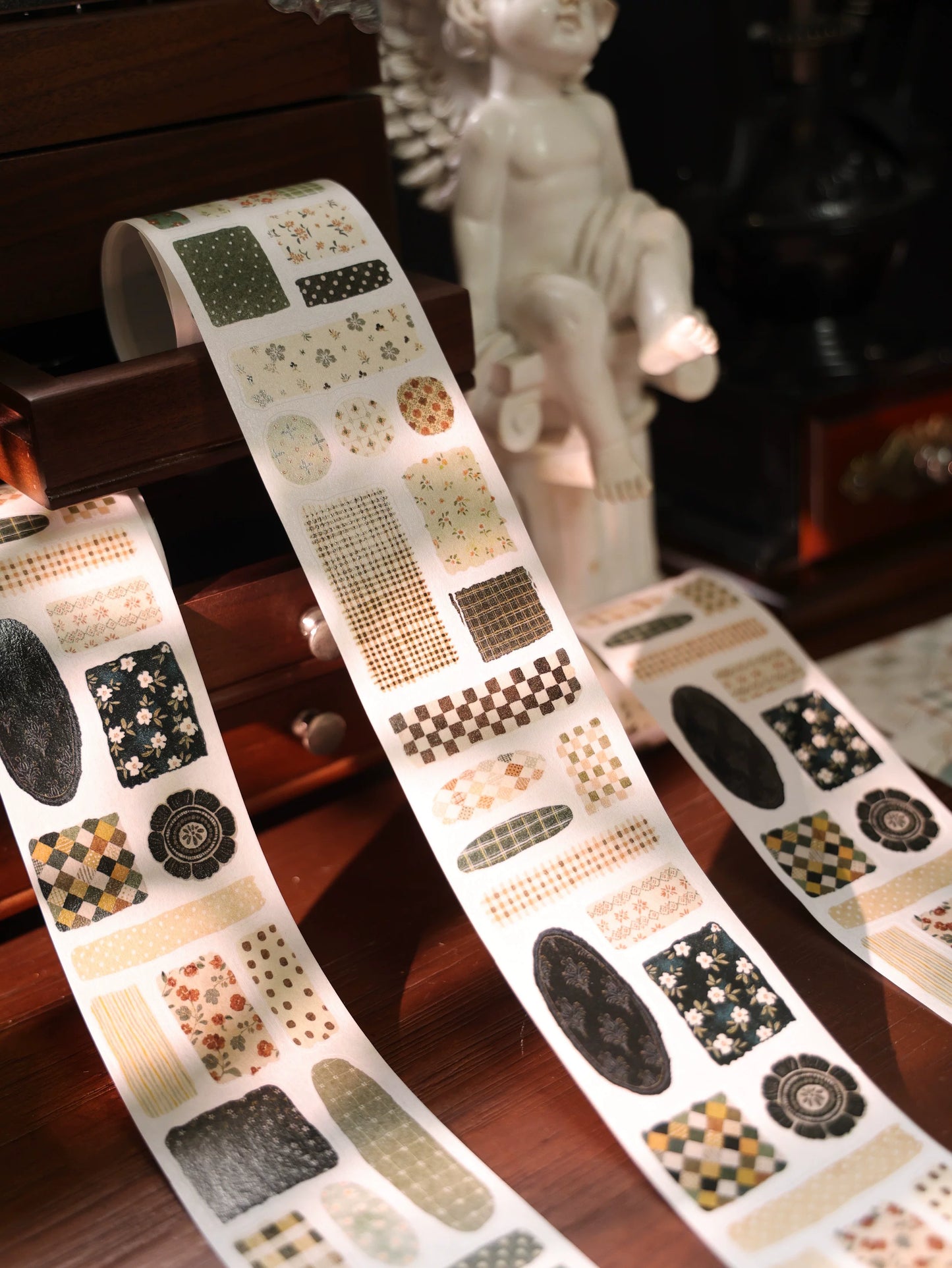 YiEr Vol17【Patchwork Floral】Kiss-cut Light Retro Floral Washi Tape and PET Stickers