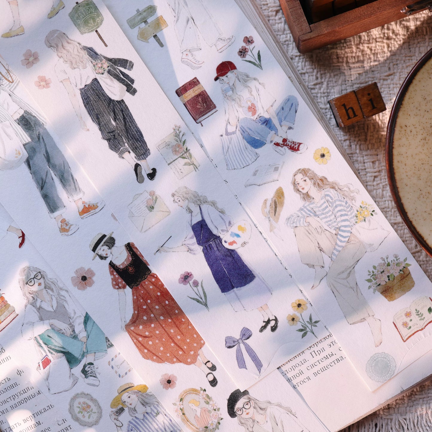 YiEr Vol17【Girl's Notebook】Kiss-cut Character Washi Tape and PET Stickers